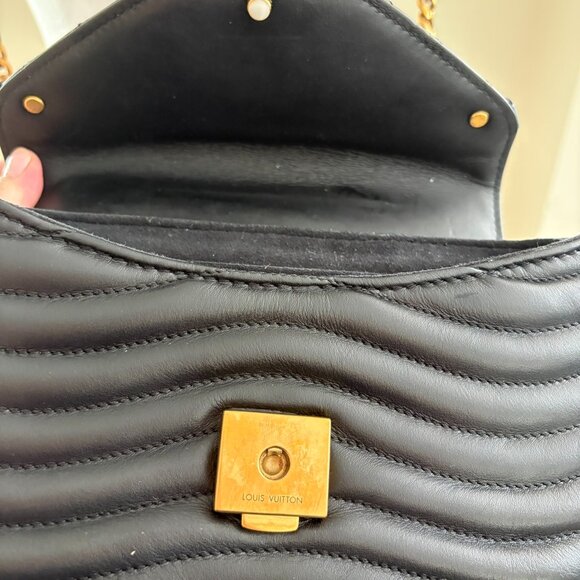 Louis Vuitton Calfskin New Wave Chain PM Black Crossbody Shoulder Bag Authentic - Picture 14 of 17